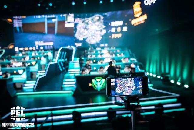 不容小觑 不容小觑