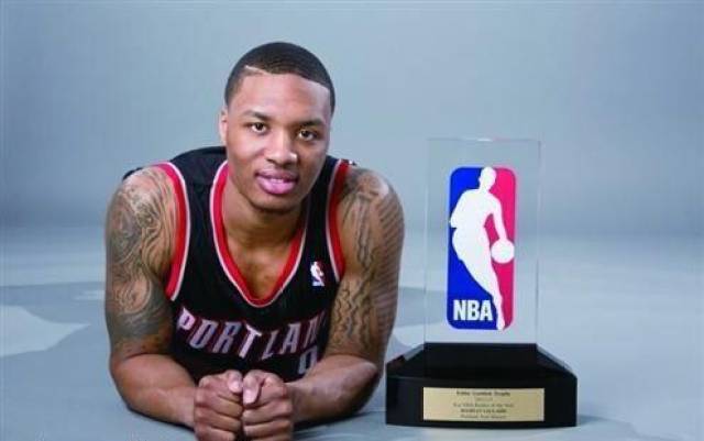 荷的现代视 荷的现代视